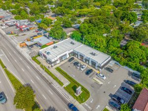 Retail Opportunity on Biscayne Boulevard | 2,738 SF Endcap